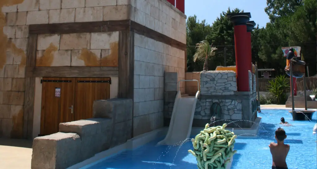 1920x1024-camping-mer-et-soleil-10