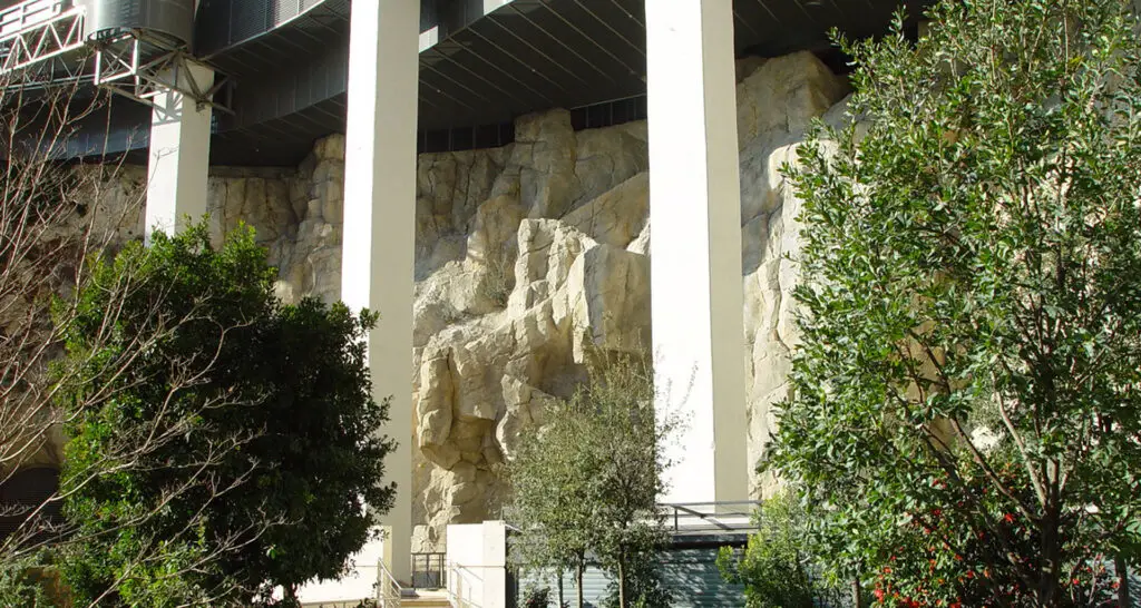 1920x1024-gare-de-monaco-03