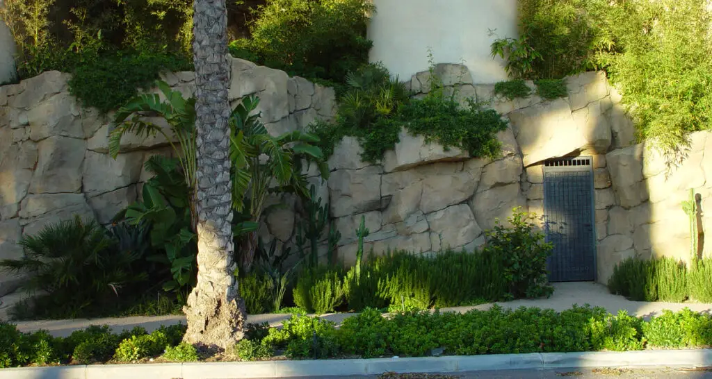 1920x1024-gare-de-saint-jean-cap-ferrat-05