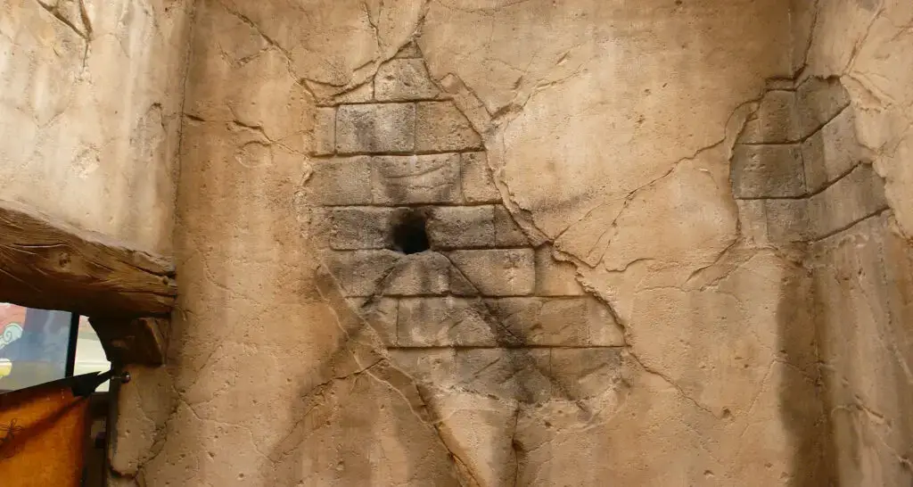 1920x1024-parc-indoor-table-des-pirates-11