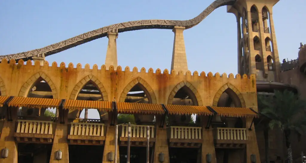 1920x1024-parc-indoor-table-des-pirates-maquette-06