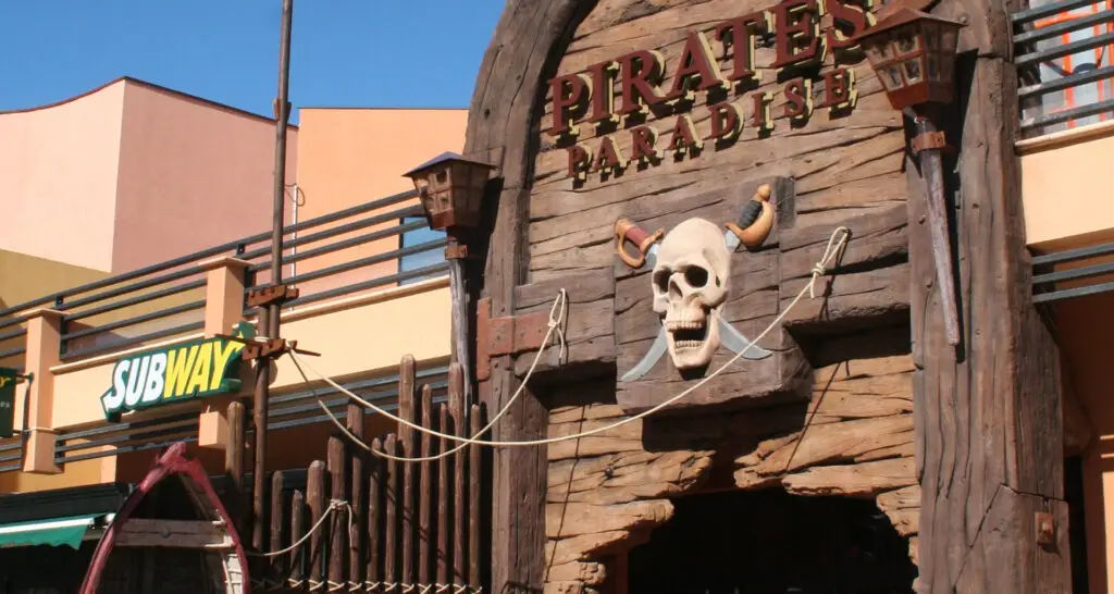 1920x1024-restaurant-pirate-montpellier-fini-01