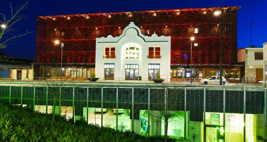 1920x1024-theatre-chartres-002