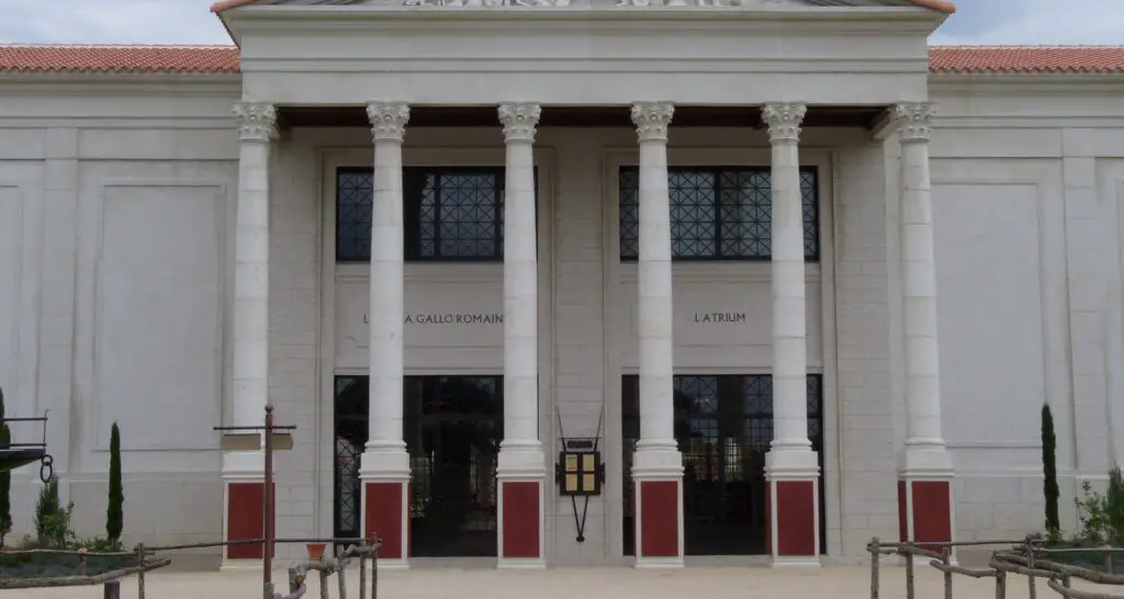 1920x1024-villa-gallo-romaine-01